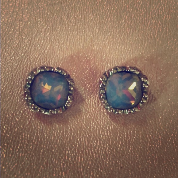 Jewelry - 🥂Opalite Earrings🥂